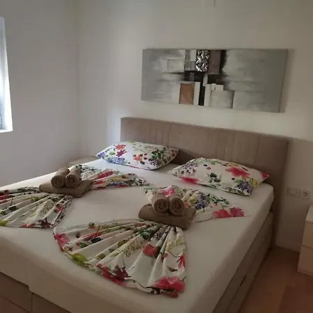 Tribunj S1 Ferienhaus *