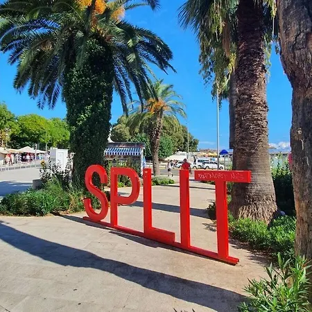 Tribunj S1 Holiday home *