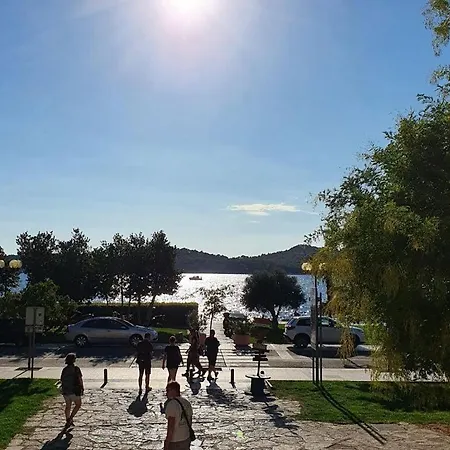 Tribunj S1 Holiday home *