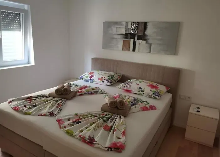 Tribunj S1 Vakantiehuis *